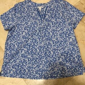 Womens Tunic NWOT